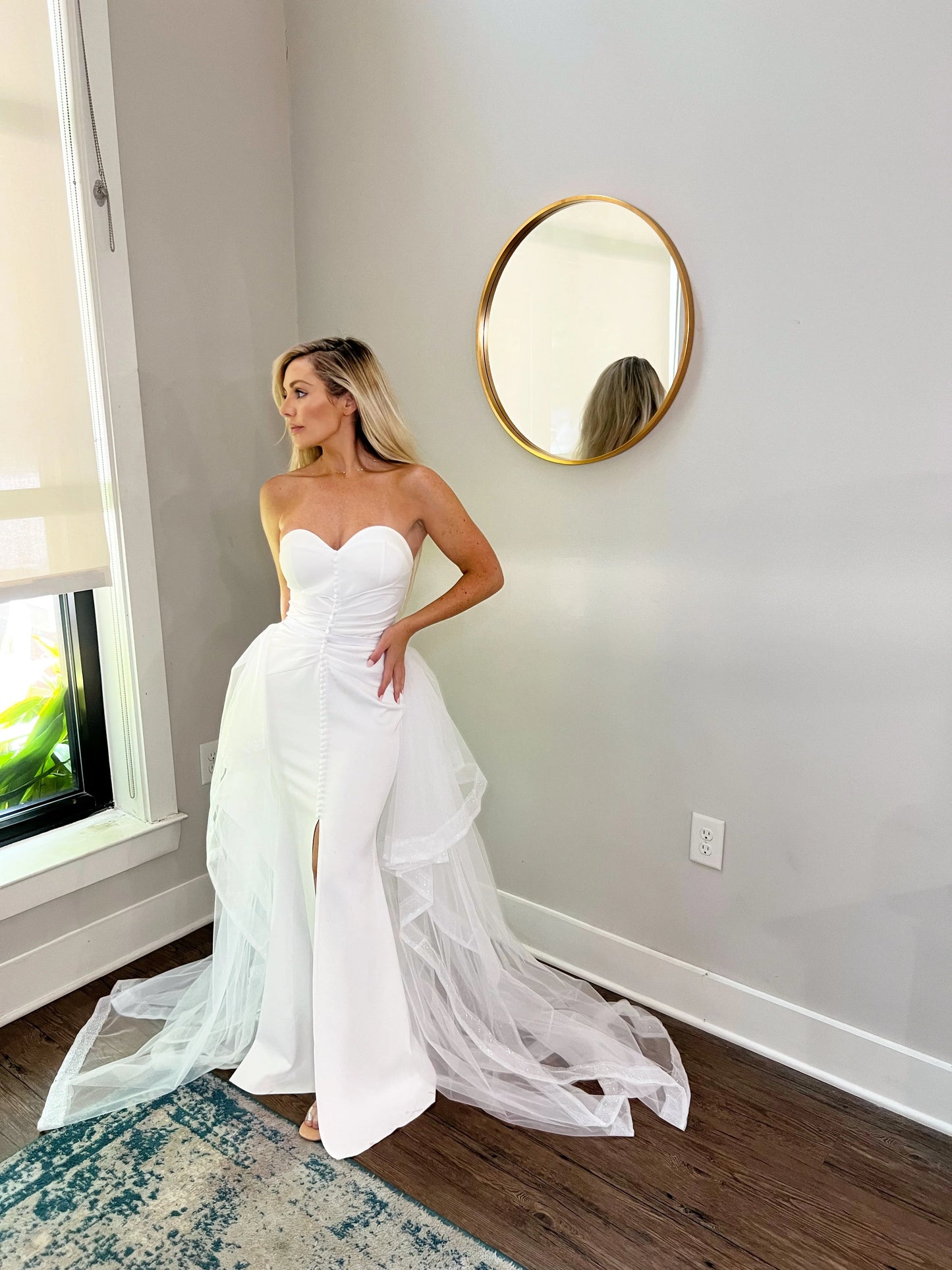 Layered Tulle Elegant Detachable Wedding Train: Sparkling Trim