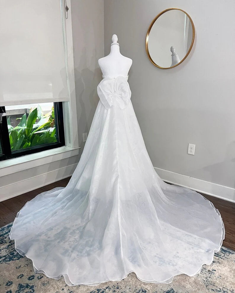 Detachable Satin Accent Bow Wedding Train/Overskirt