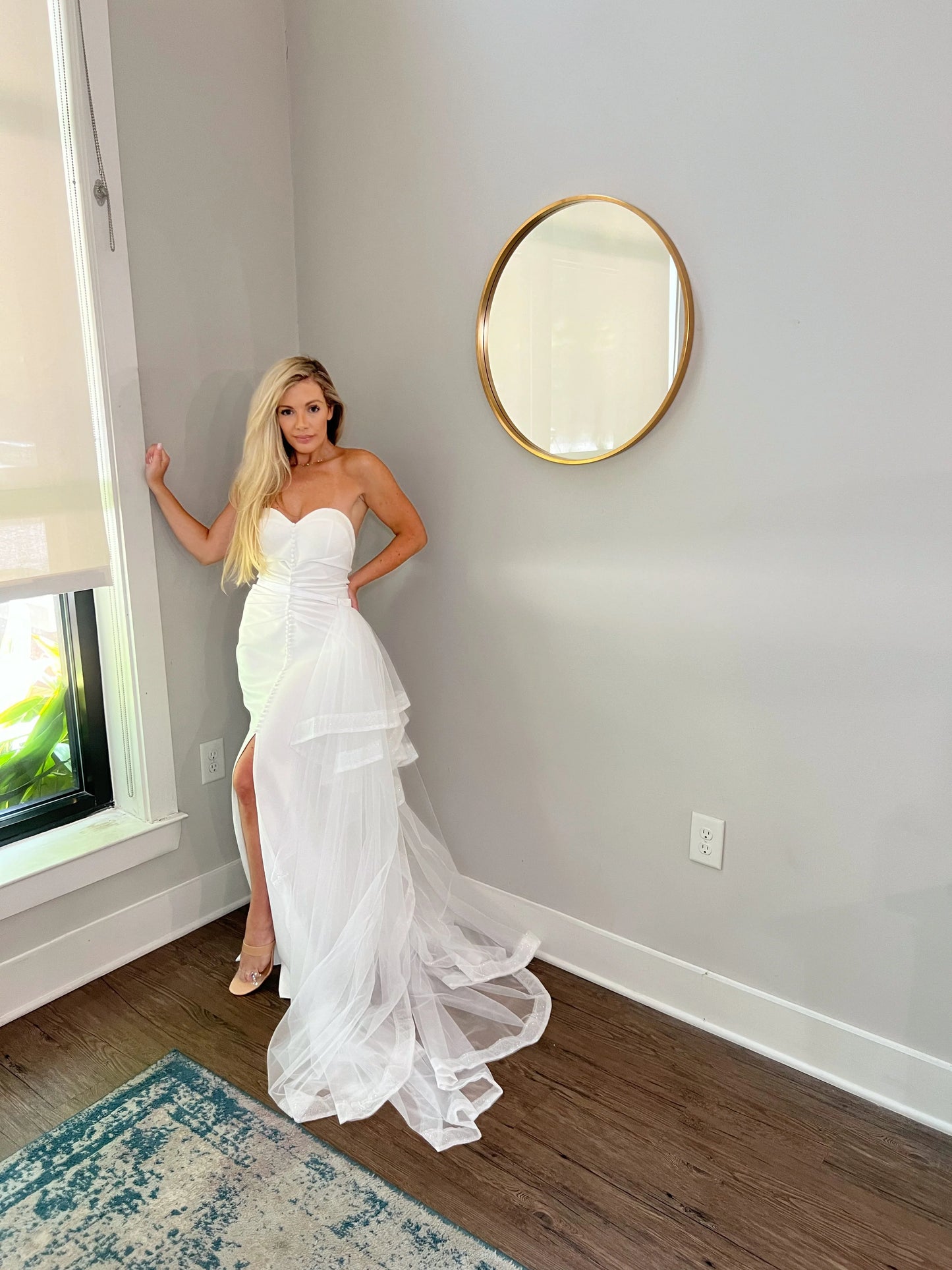 Layered Tulle Elegant Detachable Wedding Train: Sparkling Trim