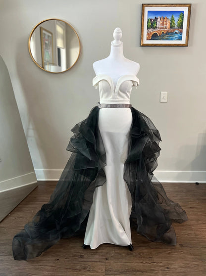 Black Tulle Detachable Wedding Train