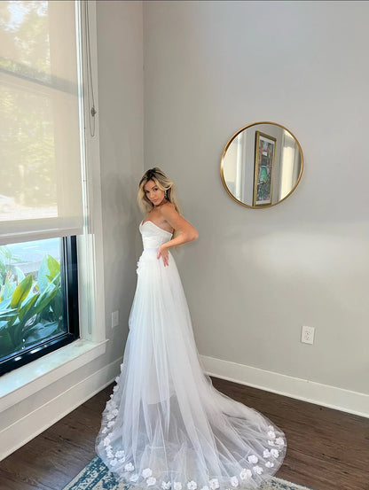Sweetheart Neckline Wedding Dress with 3D Flower Overskirt