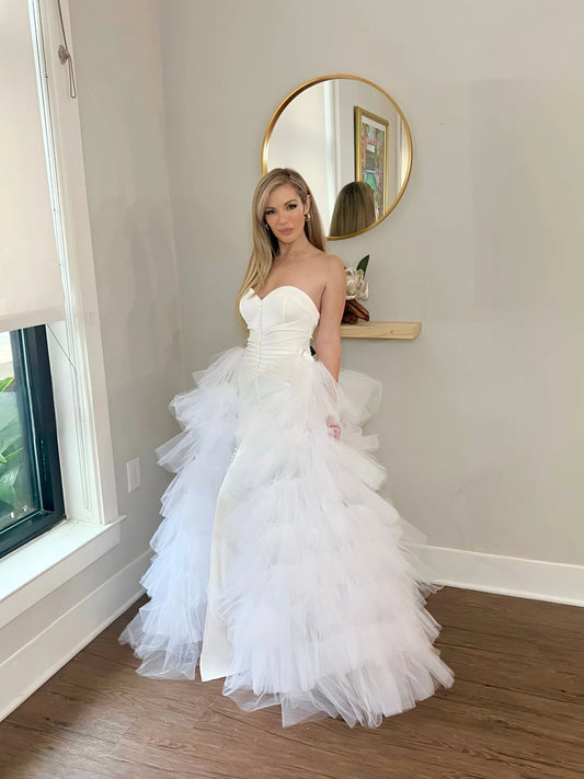 Detachable Ruffle Tulle Wedding Train | Bridal Overskirt for Dramatic Elegance