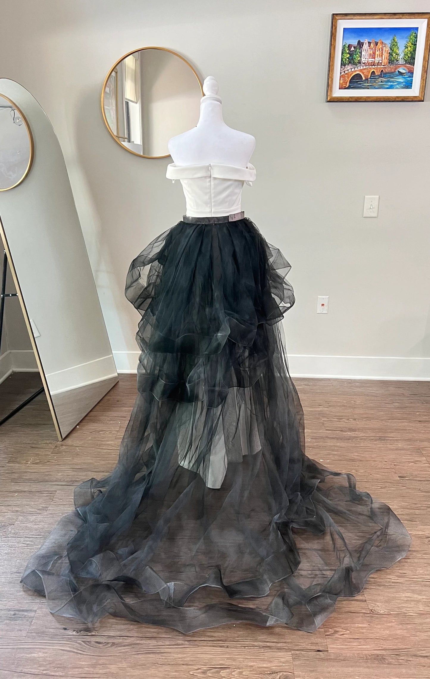 Black Tulle Detachable Wedding Train