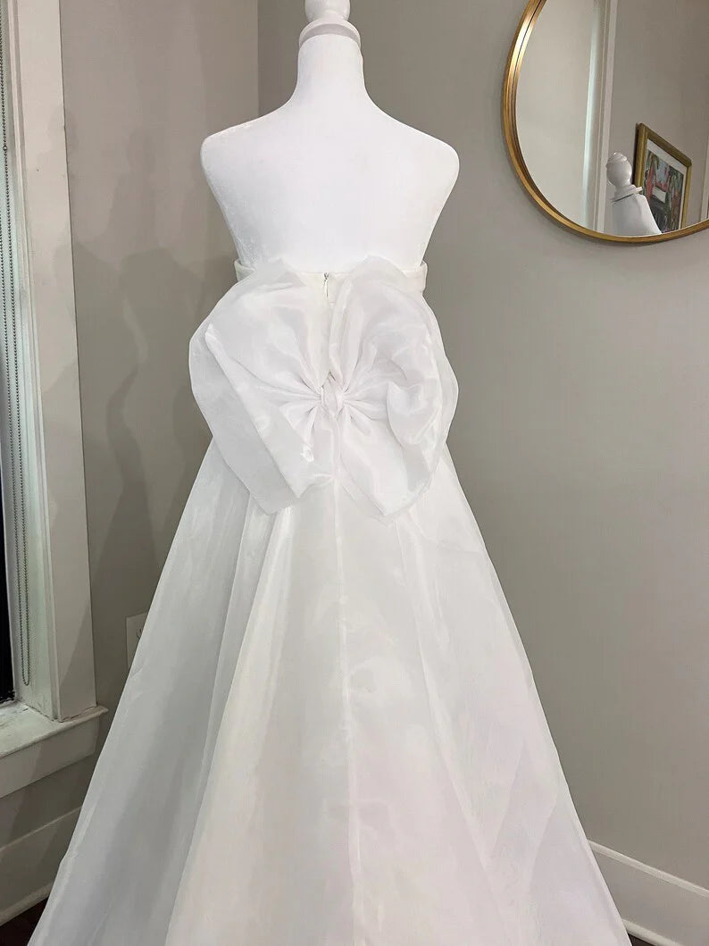 Detachable Satin Accent Bow Wedding Train/Overskirt