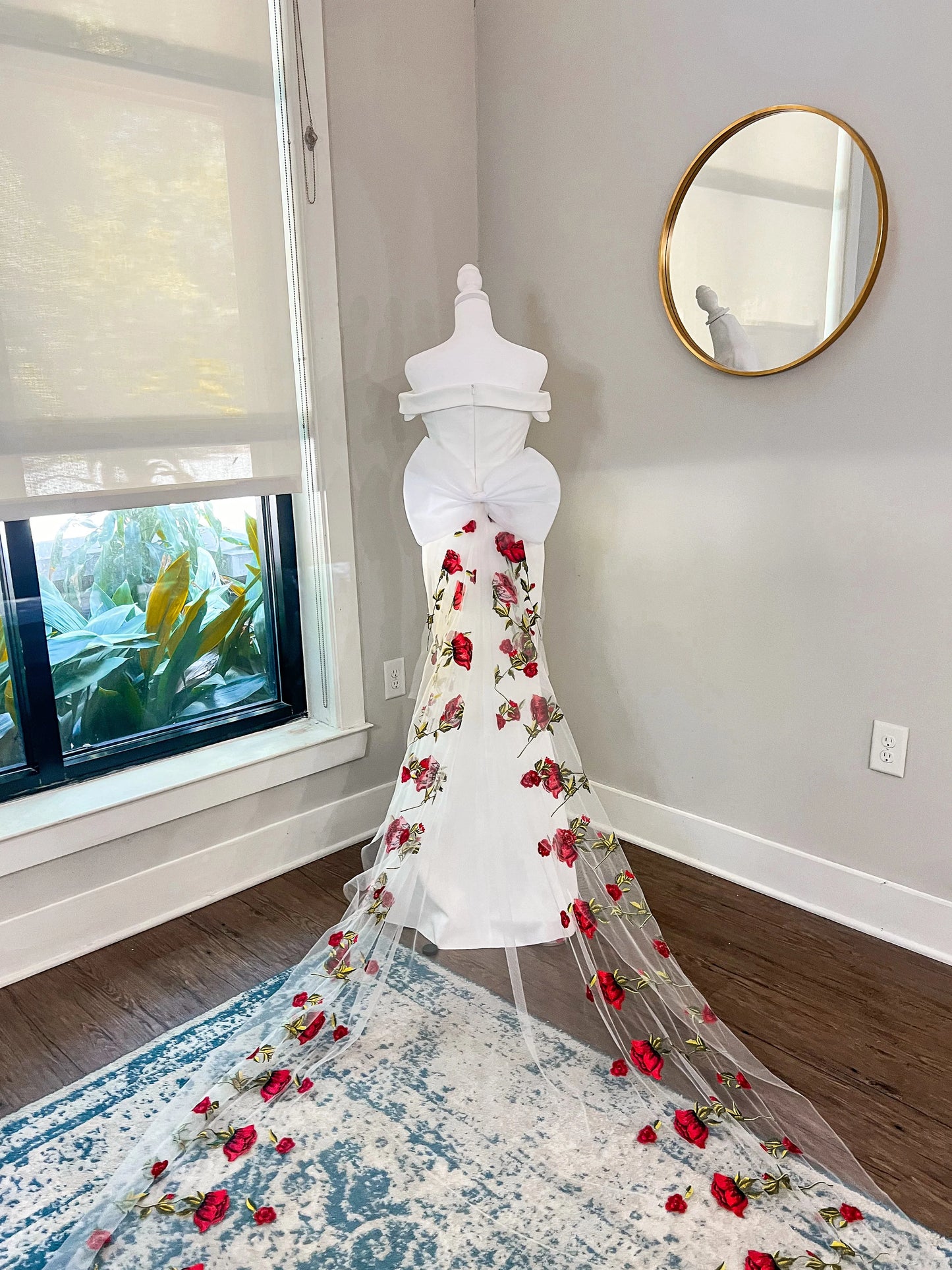 Wedding Dress Two Piece -White Sweetheart Neckline Wedding Dress with Detachable Train with Roses