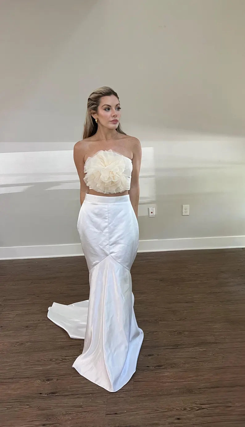 Glamorous Satin Mermaid Wedding Skirt – Sleek & Timeless Bridal Style
