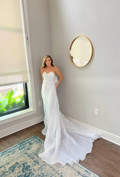 Detachable Satin Accent Bow Wedding Train/Overskirt