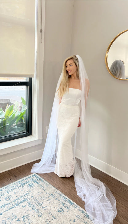Single Layer Stretchy Lace Bridal Overskirt