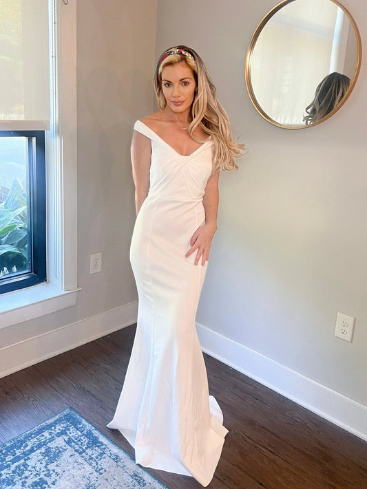 Simple White Trumpet Wedding Dress with Small Train