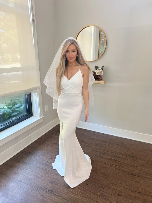 Minimalist Mermaid Wedding Dress with Slit and Small Train