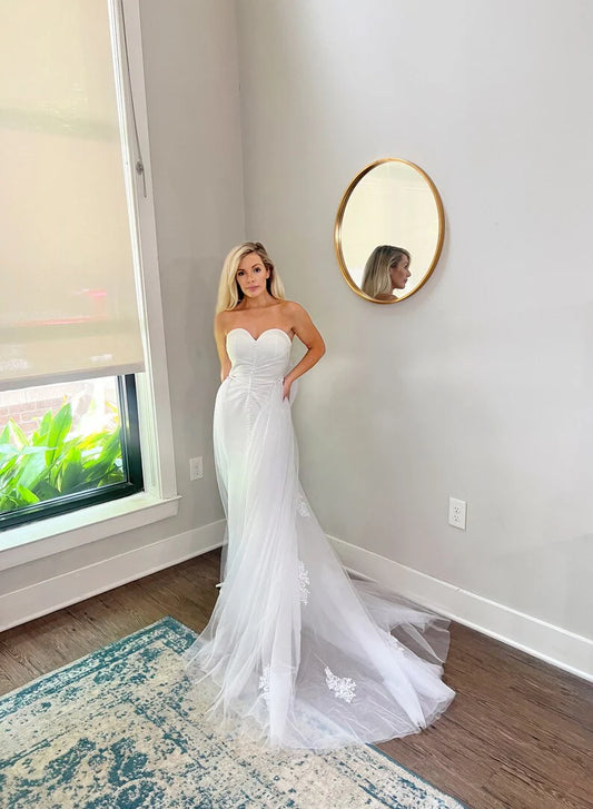 Lace Detail with Chiffon Bow Removable Wedding train without Belt